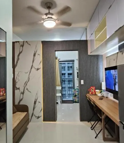 Fame Residences Staycation Apartahotel