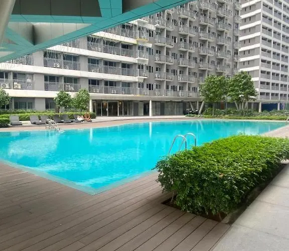 Apartahotel Fame Residences Staycation Manila