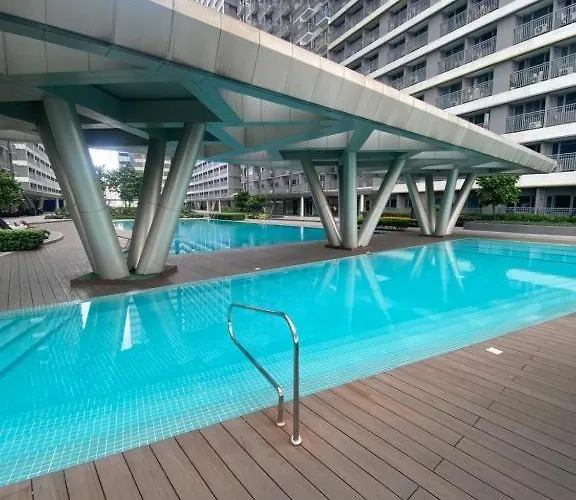 Fame Residences Staycation Apartahotel *