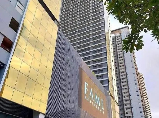 Fame Residences Staycation Apartahotel *